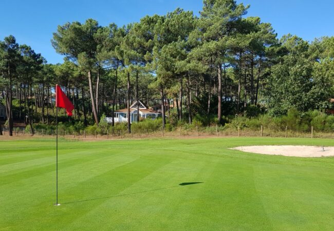 Naturist Golf Near Bordeaux - La Jenny-naturist golfcourse